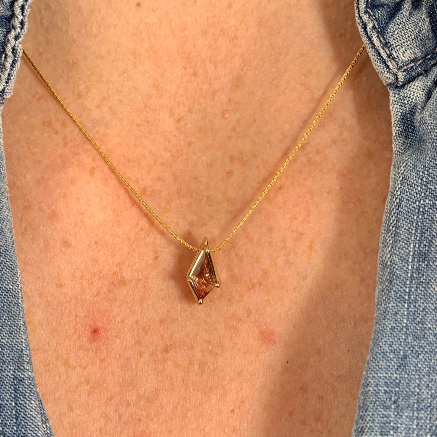Kite Sunstone Pendant