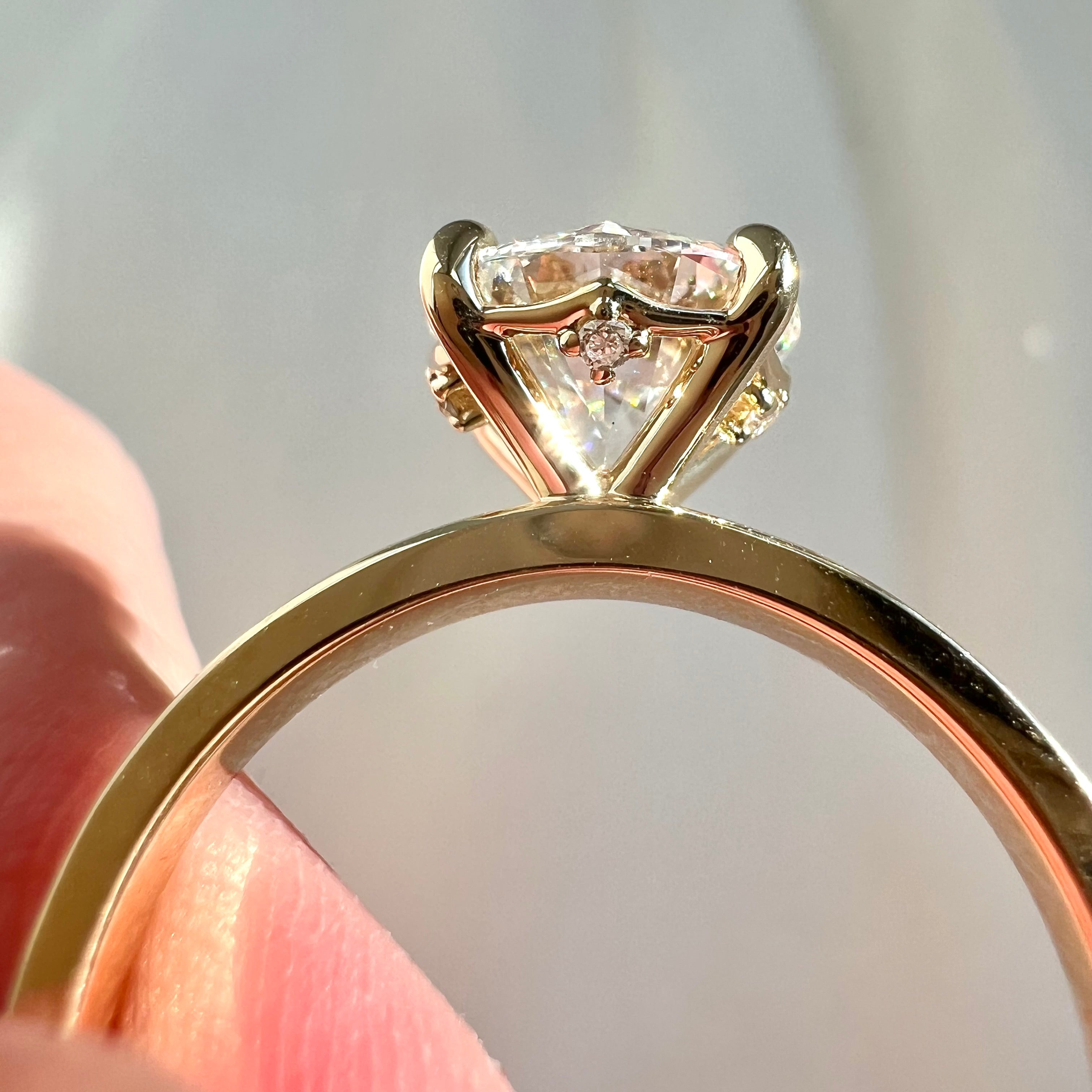 Make Every Moment Sparkle: Lab Diamond Engagement Rings in Davenport, IA for Unforgettable Proposals
